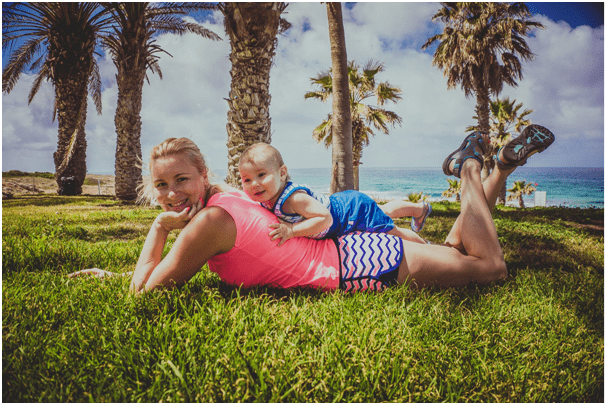 9 items that I carry for my toddler when we travel