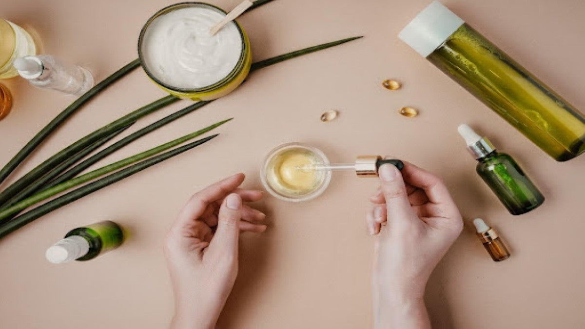 Hyaluronic Acid Skin Benefits & Uses for Skincare