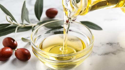 Jojoba Oil Benefits for Skin & Hair Routines