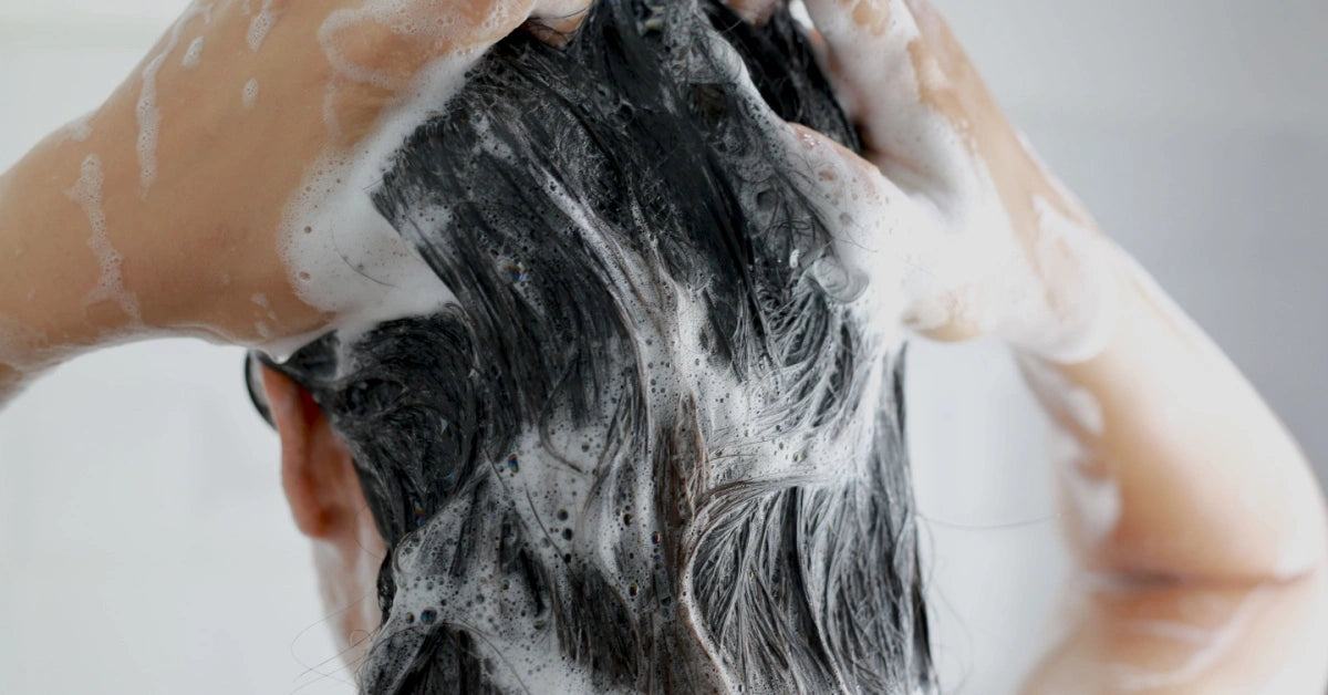 Mamaearth Onion Shampoo Reviews: Real Results & Ratings