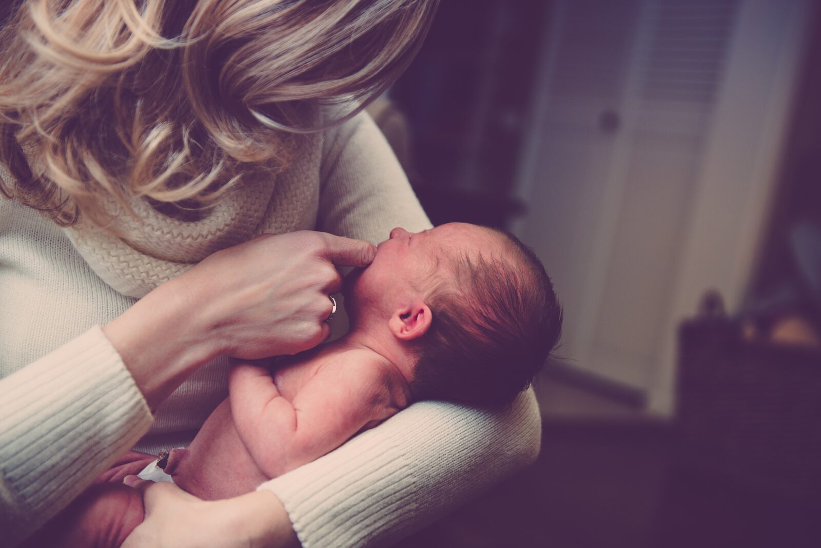 Three Products a Nursing Mum Must Have!