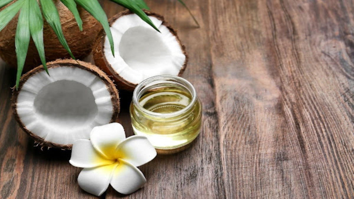 10 Coconut Oil Benefits for Long, Shiny & Healthy Hair