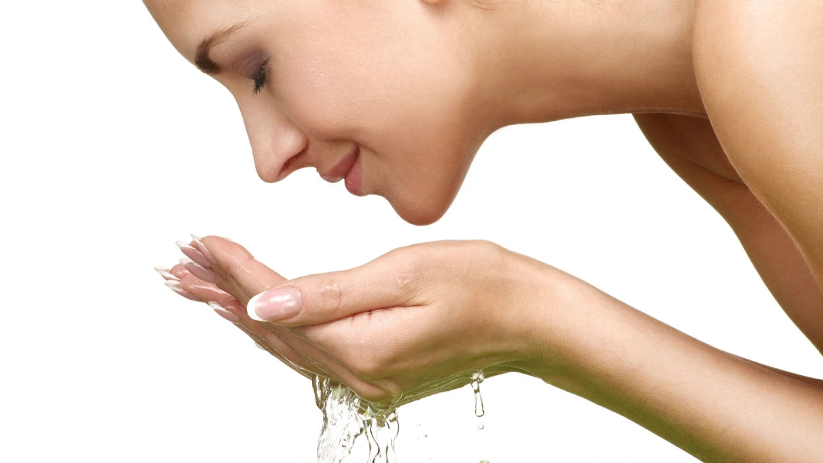 Cleanser vs Face Wash: What’s Best for Your Skin? | Mamaearth