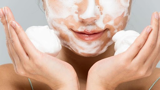 Double Cleansing - What is It, Benefits & Uses for Skin