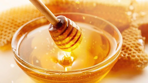 Honey Benefits for Skin Care | Mamaearth Blog