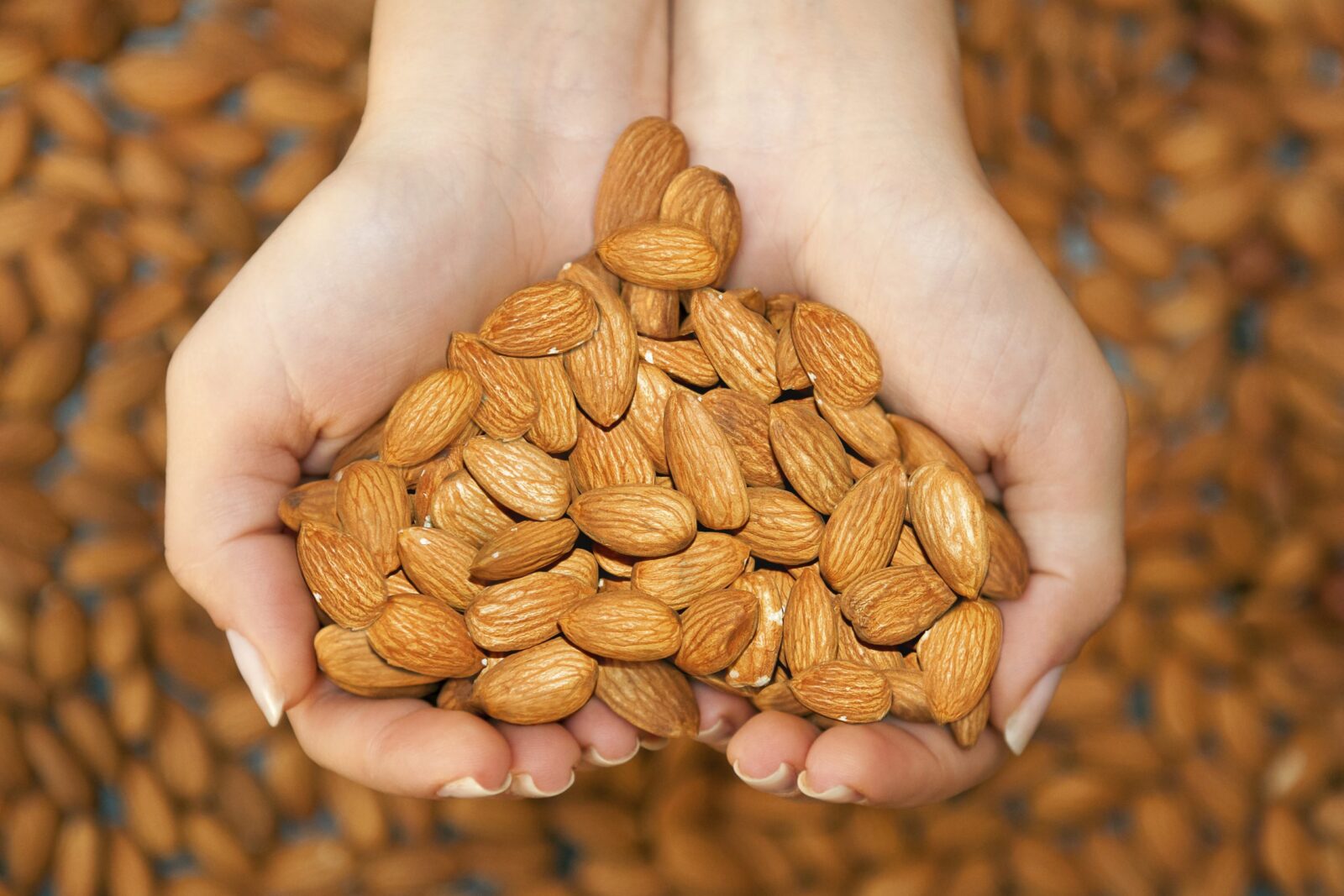 6 Benefits of Almonds for Hair | Mamaearth Blog