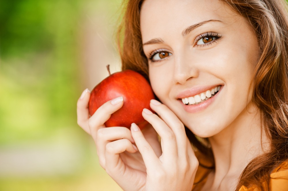 Why Your Skin Needs a Daily Dose of Apple Cider Vinegar?