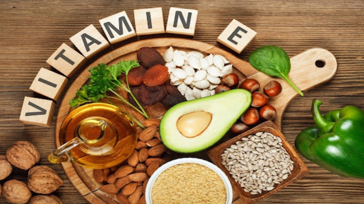 5 Vitamin E Benefits for Skin & How to Use It?