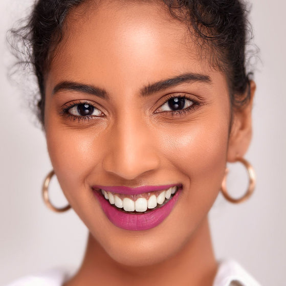 Magenta colour matte liquid lipstick