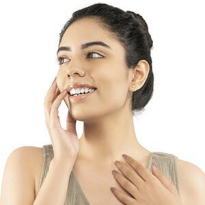 Tightens Pores