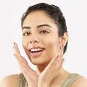 Roots of Radiance Essence Serum with Lightweight & Quick Absorbing